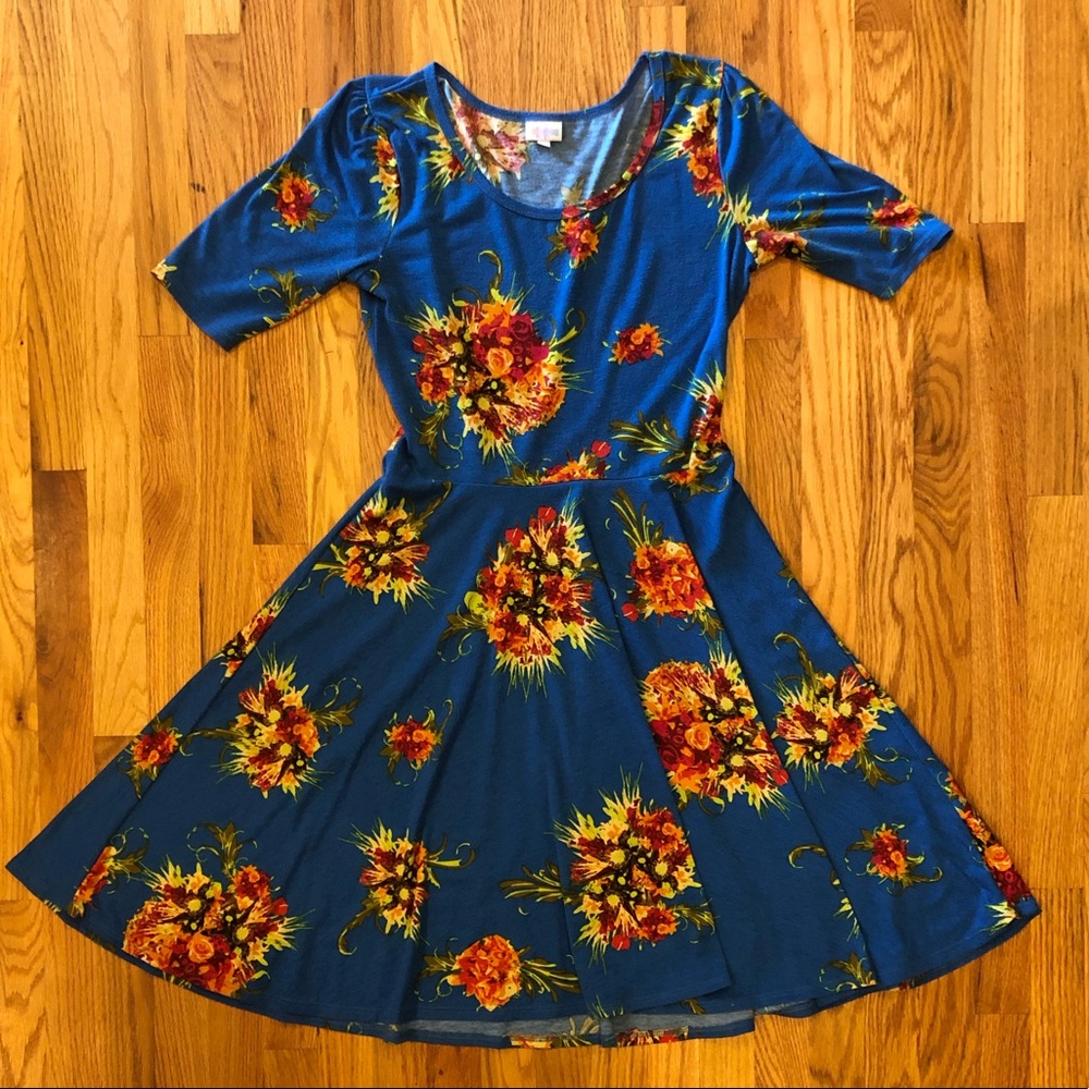 LuLaRoe Nicole Dress